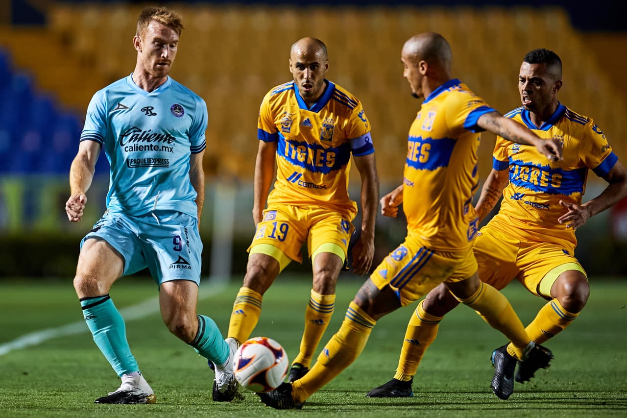 Tigres se queda con 10 hombres desde el minuto 10 y Mazatlán no desaprovecha la superioridad y vencen 1-2 a Tigres. Los felinos bajan a la doceava posición y Mazatlán sube a la octava, todo queda a la espera de otros resultados.