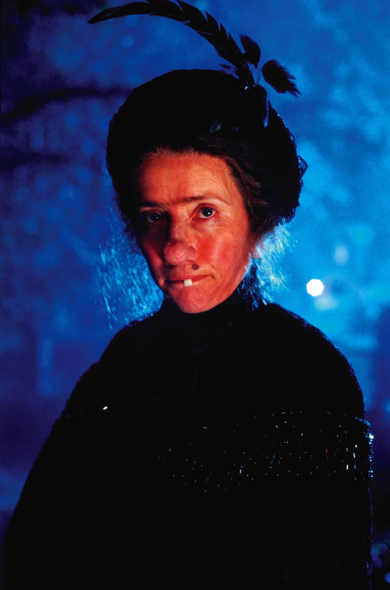 La famosa no dejó de lado la magia en su siguiente papel como la 
<b>Nana McPhee</b> en 2005. Dio vida a una niñera que pone en cinta a los siete niños Brown, quienes conforme cambian su conducta ayudan a que la niñera se convierta en una mujer hermosa.