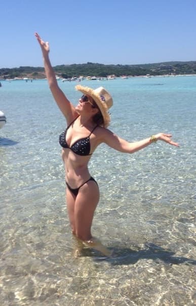 Thalía posee una de las cinturitas más irresistibles de la música.