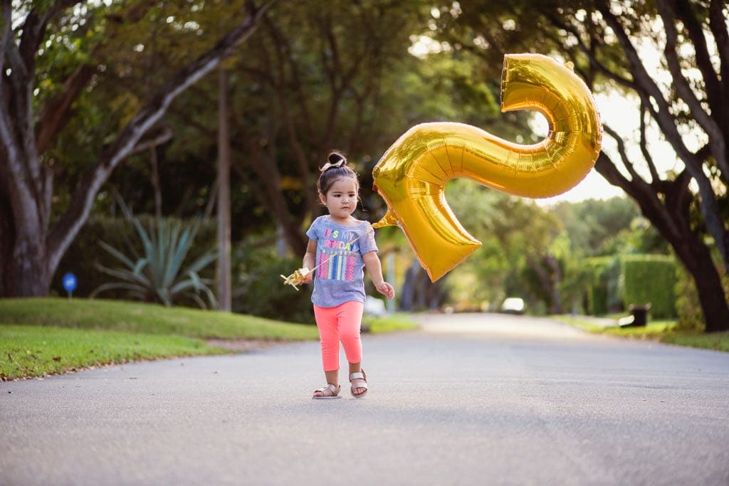#BabyGiulietta estaba encanta con su globo del número dos.
