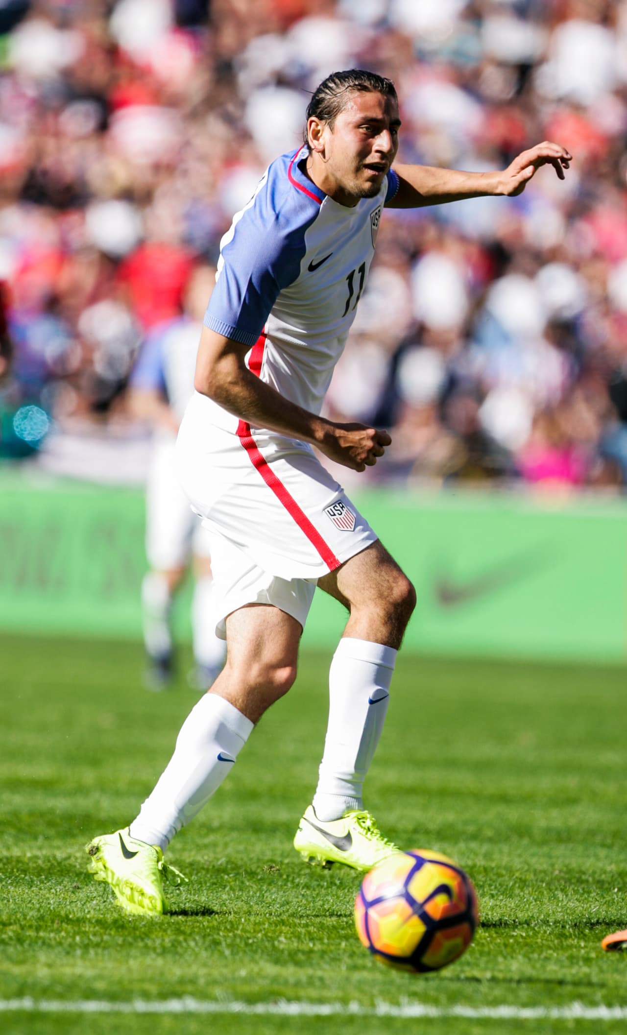 Situación similar la de Alejandro Bedoya, que nació en Estados Unidos pero con raíces colombianas. En algún momento, jugando en el fútbol de Suecia, su nombre sonó en Colombia, pero él decidió jugar para el Team USA. Participó de Brasil 2014, pero para Rusia 2018 quedó fuera.