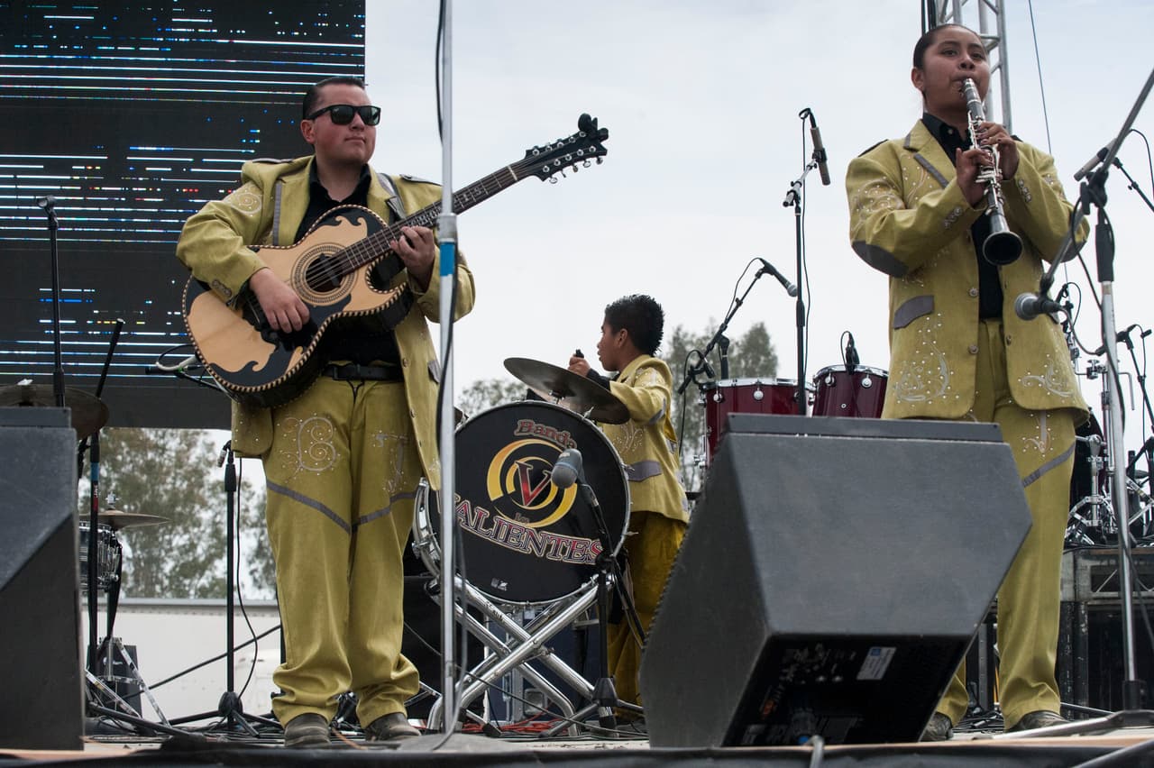 7 escenarios y mas de 50 artistas en 3 dias fueron los ingredientes para PuebloFest el 17 al 19 de marzo donde llegaron personas para disfrutar de todo el estado de California.