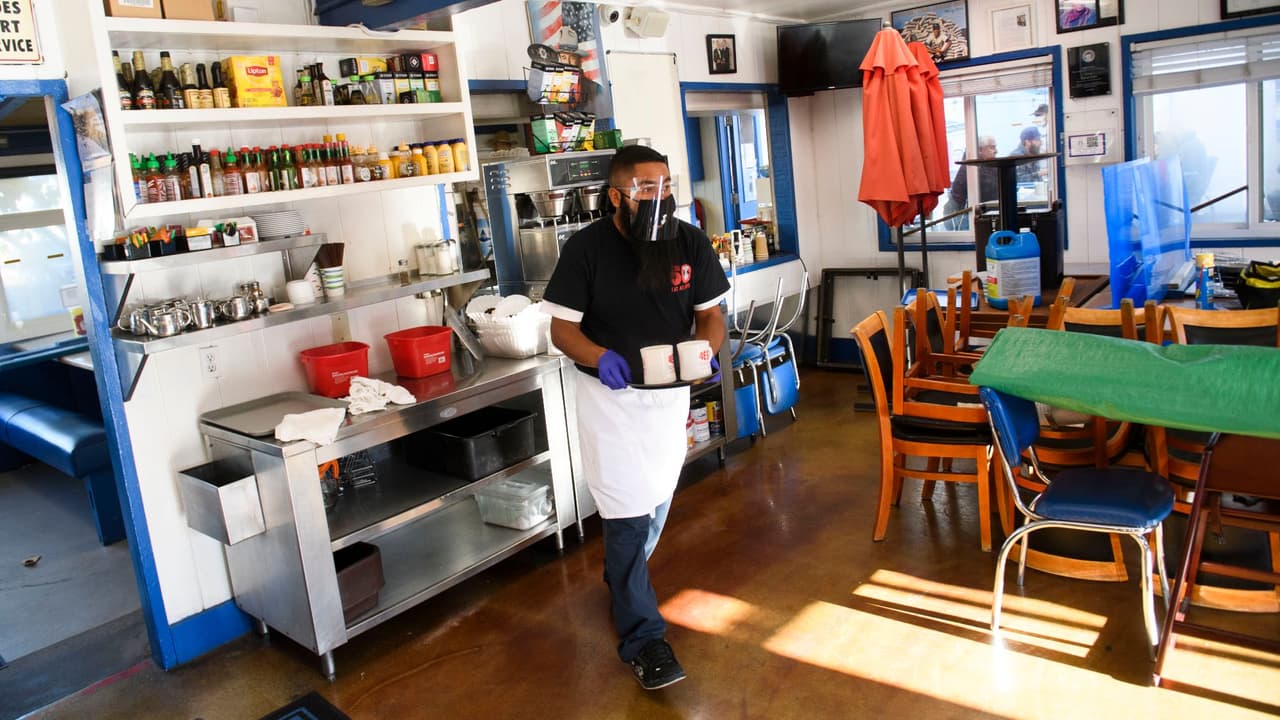 Estos comerciantes presentaron una serie de propuestas para evitar cierres y las consecuentes pérdidas económicas en su ya de por sí afectada economía por la pandemia.
