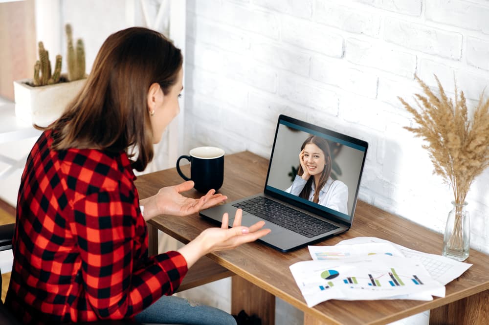 <b>CAPRICORNIO</b>
<br>Hoy inauguras un periodo de reencuentros con amigos cercanos o familiares que se extiende durante 24 días.
<br>