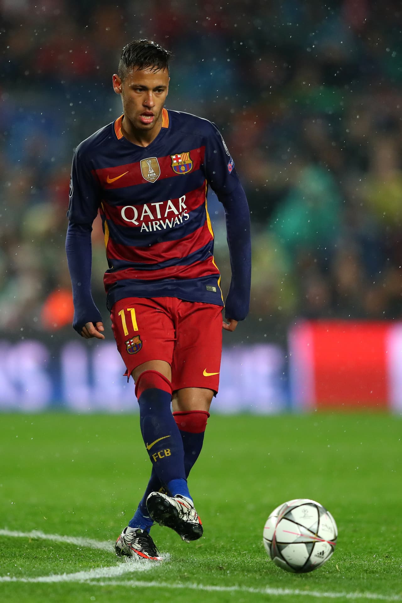 En el 2013 se realizó un traspaso que ha dado mucho de qué hablar en el deporte. Barcelona pagó 103 millones de dólares al Santos de Brasil por Neymar.