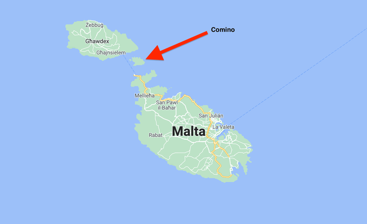 En este mapa, se puede ver a la pequeña Comino, entre las islas de Malta (al sur) y Gozo (al norte).