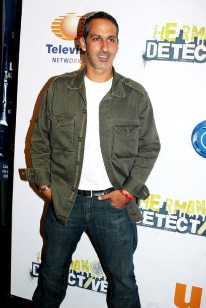 Bracho ha tenido participación en varias telenovelas como "La Antorcha Encendida" donde personificó a Simón Bolívar.