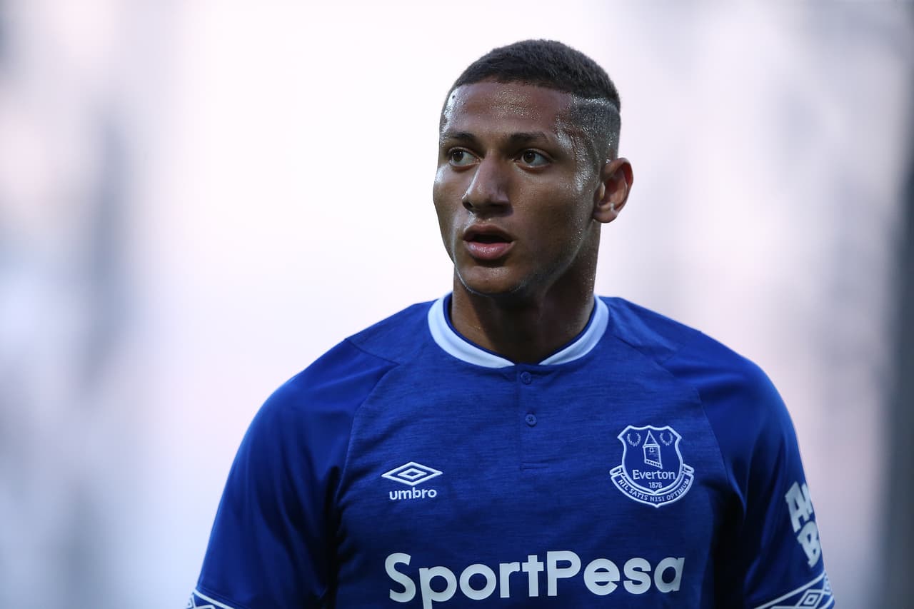 Jugando para el Watford, el brasileño Richarlison ya dejó ver muchos destellos de su calidad en la Premier. El Everton lo adquirió en este mercado mientras se rumoraba algún paso al Liverpool o Arsenal. Tiene 21 años.