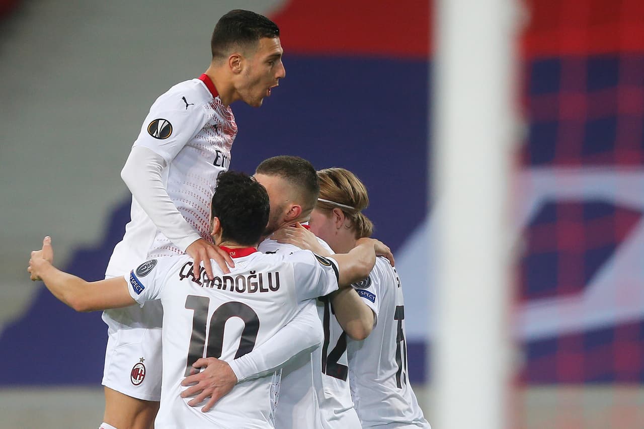 AC Milan y Lille reparten puntos tras empatar 1-1 durante la cuarta jornada de la Europa League. Castillejo le daba la ventaja al equipo visitante al minuto 46, pero fue al minuto 65 cuando Jonathan Bamba da el gol para la escuadra francesa y logra igualar el marcador.