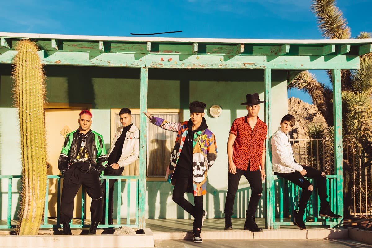 <b>CNCO:</b> Los cantantes que serán parte de Premios Juventud como presentadores, compartirán el escenario de esta fiesta musical con Lali y Alejandra Espinoza, también se subirán al escenario de la premiación para interpretar su sencillo 'De Cero', que fue presentado hoy. Además, el quinteto está nominado en dos categorías (su nombre figura en las ternas Reality Show Break-Out Artist (Del Reality al Stage) y Sick Dance Routine (Coreografías que me Matan).