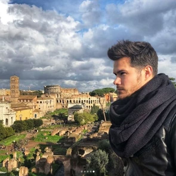 "Lo que nos dicen los doctores es que cuando te dan un resultado positivo en 
<b><a href="https://www.univision.com/noticias/salud/asi-funcionara-la-prueba-casera-de-coronavirus-que-ya-fue-aprobada-por-la-fda" target="_blank">una (prueba) PCR</a></b> hay un 99.9 por ciento de seguridad de que tienes el virus", explicó. 
<br>