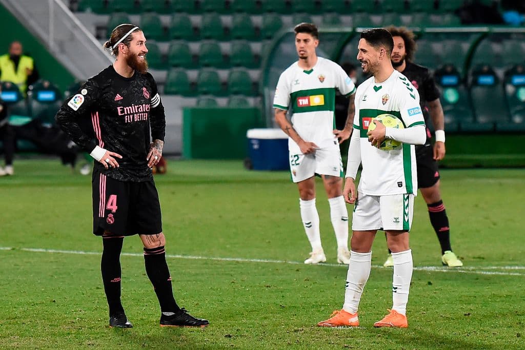Real Madrid no puede con el Elche y cierran el año con empate 1-1. El primer gol cay´ó a favor del club 'merengue' por parte de Luka Modric, pero fue hasta el minuto 52 que, con un penal cobrado por Fidel Chaves, se igualó el marcador en la J16 de LaLiga.