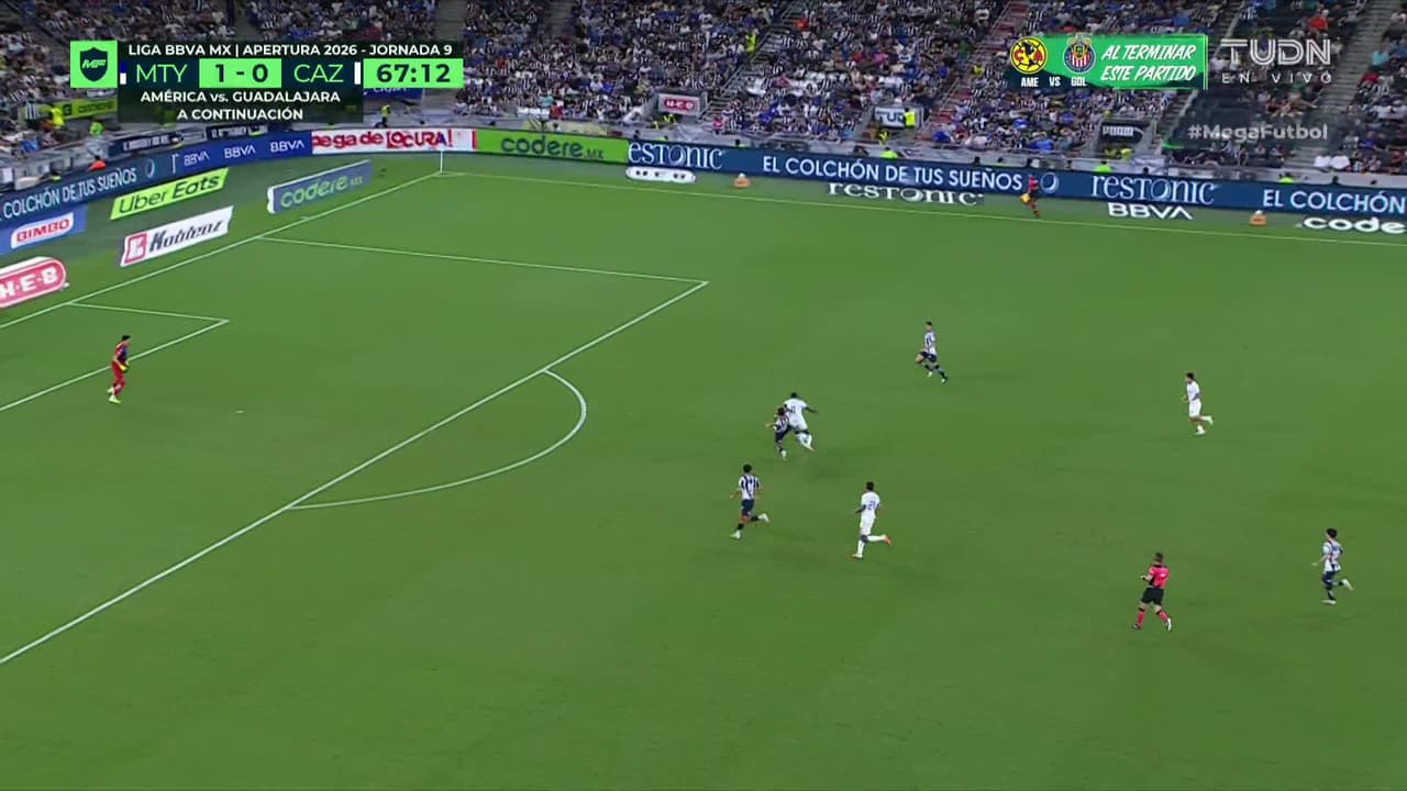 ¡TIRO ATAJADO! disparo por Luka Romero.
