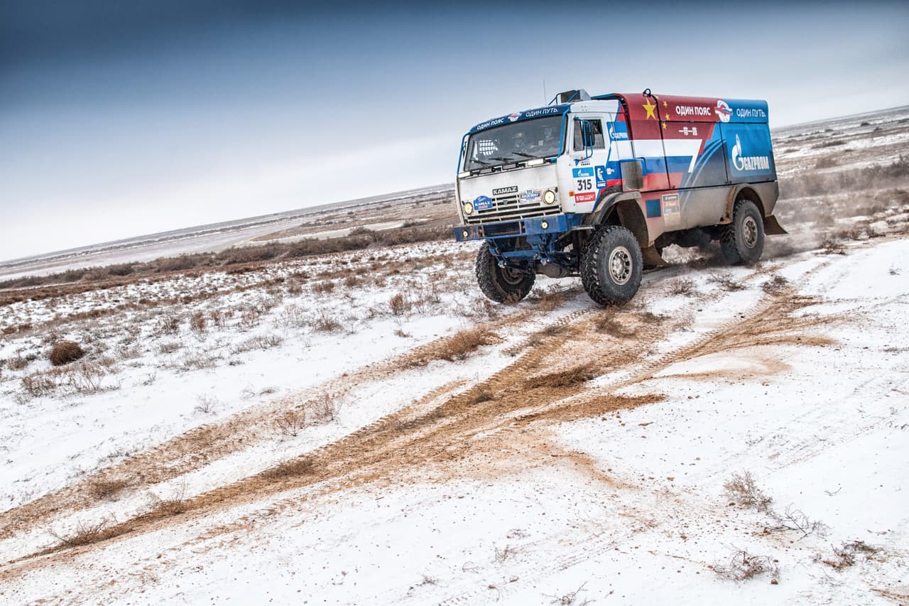 Ejemplo de camión del equipo de rally Kamaz