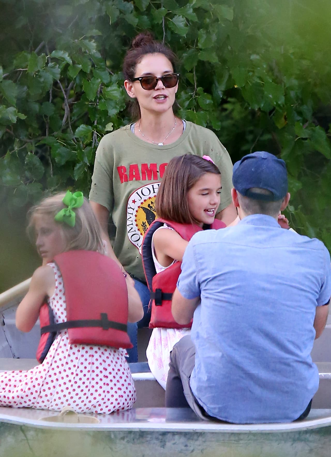 Katie Holmes y Suri Cruise disfrutan un día en Central Park.