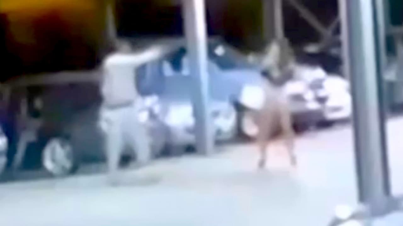 Buscan a sospechosos de varios robos a mano armada en Houston