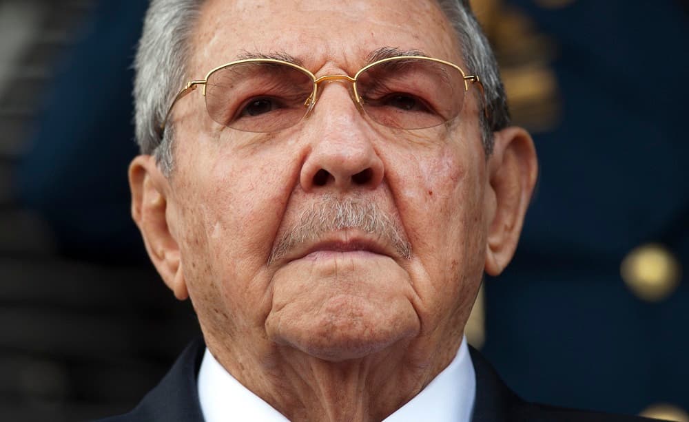 Raúl Castro niega responsabilidad en ataques a diplomáticos de EEUU y dijo que permitirá que el FBI investigue en la isla