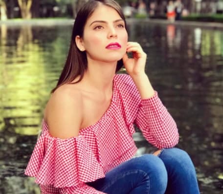 Esmeralda Ugalde, la hermana de Ana Bárbara, vivió tremendo susto tras el sismo que vivió en la Ciudad de México: "nunca en mi vida había sentido tanto pavor, me asusté demasiado veía como cada vez el departamento se hacía más chico, tronaba y se desmoronaba".