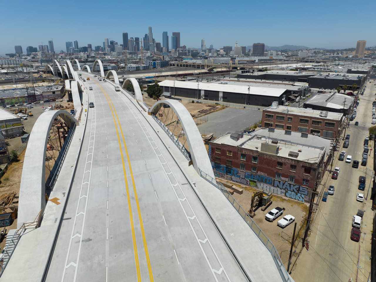 Así luce el viaducto de Boyle Heights tras una inversión de $588 millones en Los Ángeles