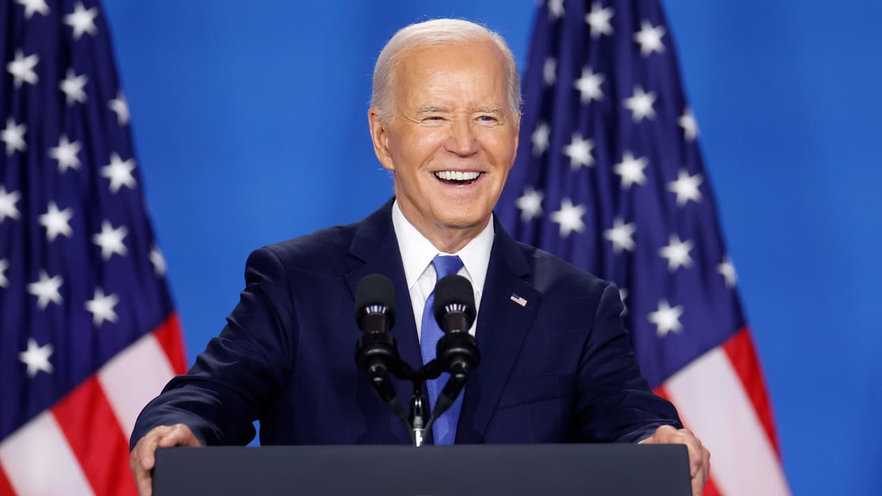 De "vicepresidente Trump" a "terminar el trabajo": 5 momentos clave de la esperada conferencia de prensa de Biden