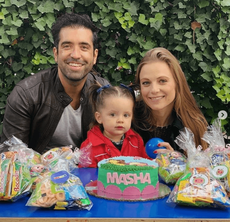 Apenas hace unos días la actriz compartió imágenes de la fiesta por el segundo cumpleaños de la pequeña.