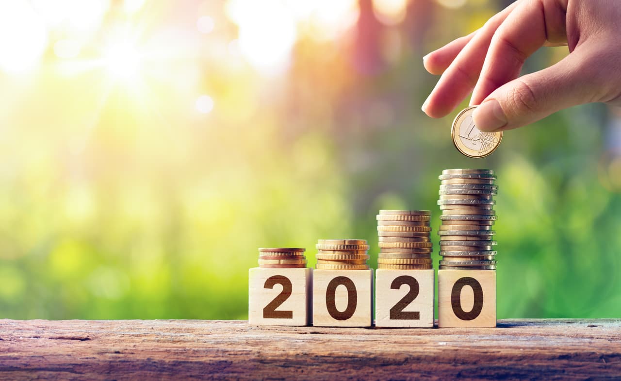 Enfócate en tareas mensuales para que alcances tus metas de dinero este 2020 