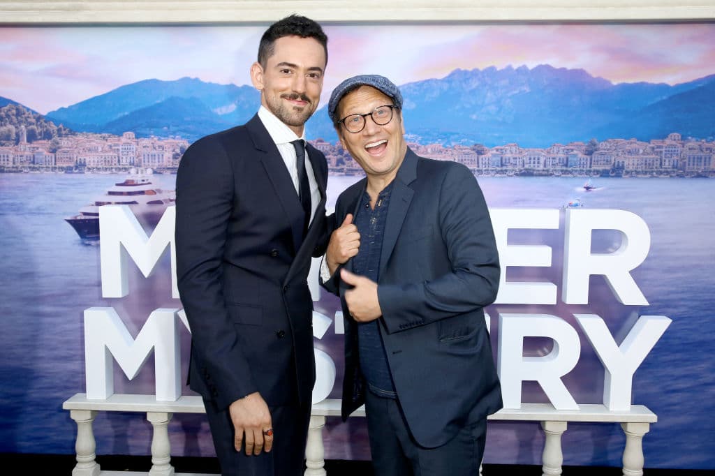 Esas grandes actuaciones le abrieron camino en Hollywood y apareció en cintas como ‘Murder Mystery’ y ‘Charlie’s Angels’.
<br>