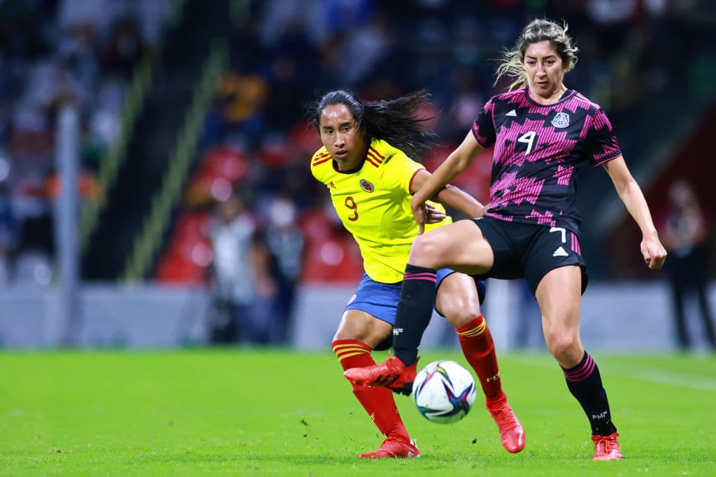 México sabe aprovechar a localía y con anotaciones de Maria Sánchez y Maricarmen Reyes, las locales vencen 2-0 a las seleccionadas colombianas.