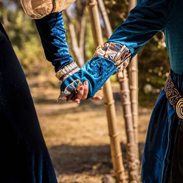 "Gracias @drsonrisasac por permitirme cumplir el sueño de Karla para que conociera a la Princesa Valiente!!! X q la risa es la mejor medicina.... GRACIAS!!! #FundacionDoctorSonrisas #DrSonrisas #PrincesaValiente", escribió 
<b><a href="https://www.univision.com/entretenimiento/las-fotos-del-primer-ano-del-cuento-de-hadas-entre-claudia-alvarez-y-billy-rovzar-fotos">Claudia</a></b> en Instagram.