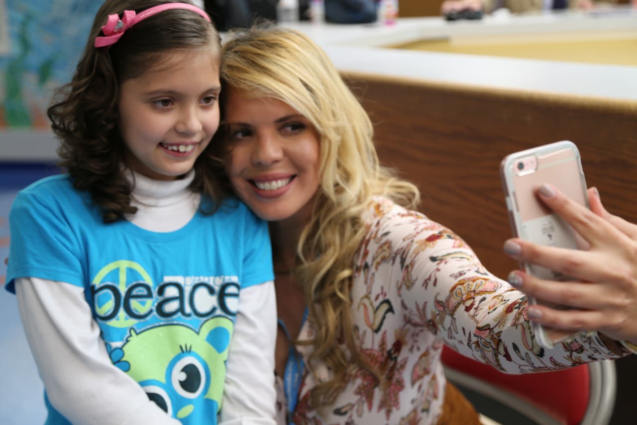 Para ellos fue una gran experiencia y Leilani hasta se puso a jugar con la pequeña Rebecca.