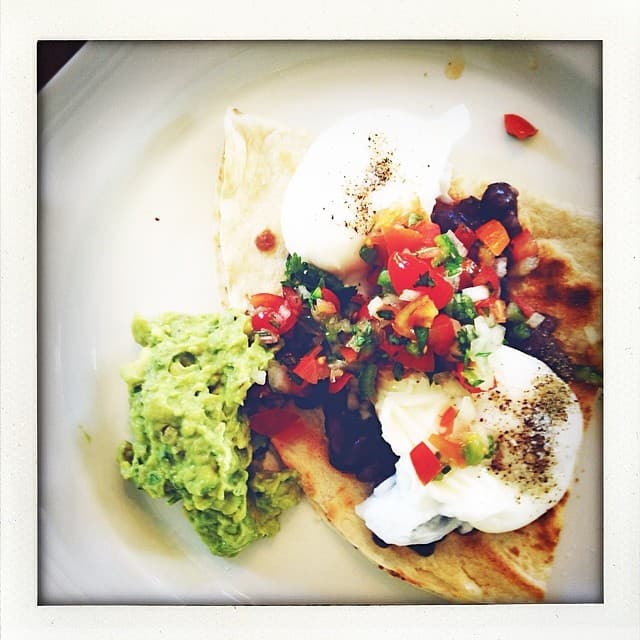 Tracy Anderson declaró a la publicación Hamptons “soy una gran entusiasta por lo que también va a ver una dotación de glaseados, pero el glaseado se hace sin todas las cosas procesados que realmente nos hacen daño”.