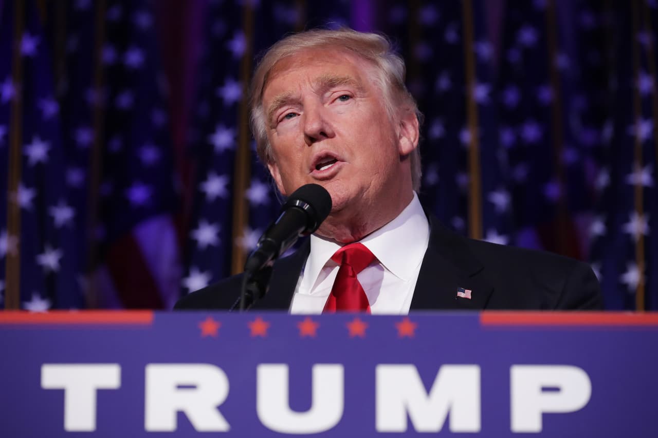 Si Trump cumple y revoca Obamacare, 4 millones de hispanos podrían perder su seguro