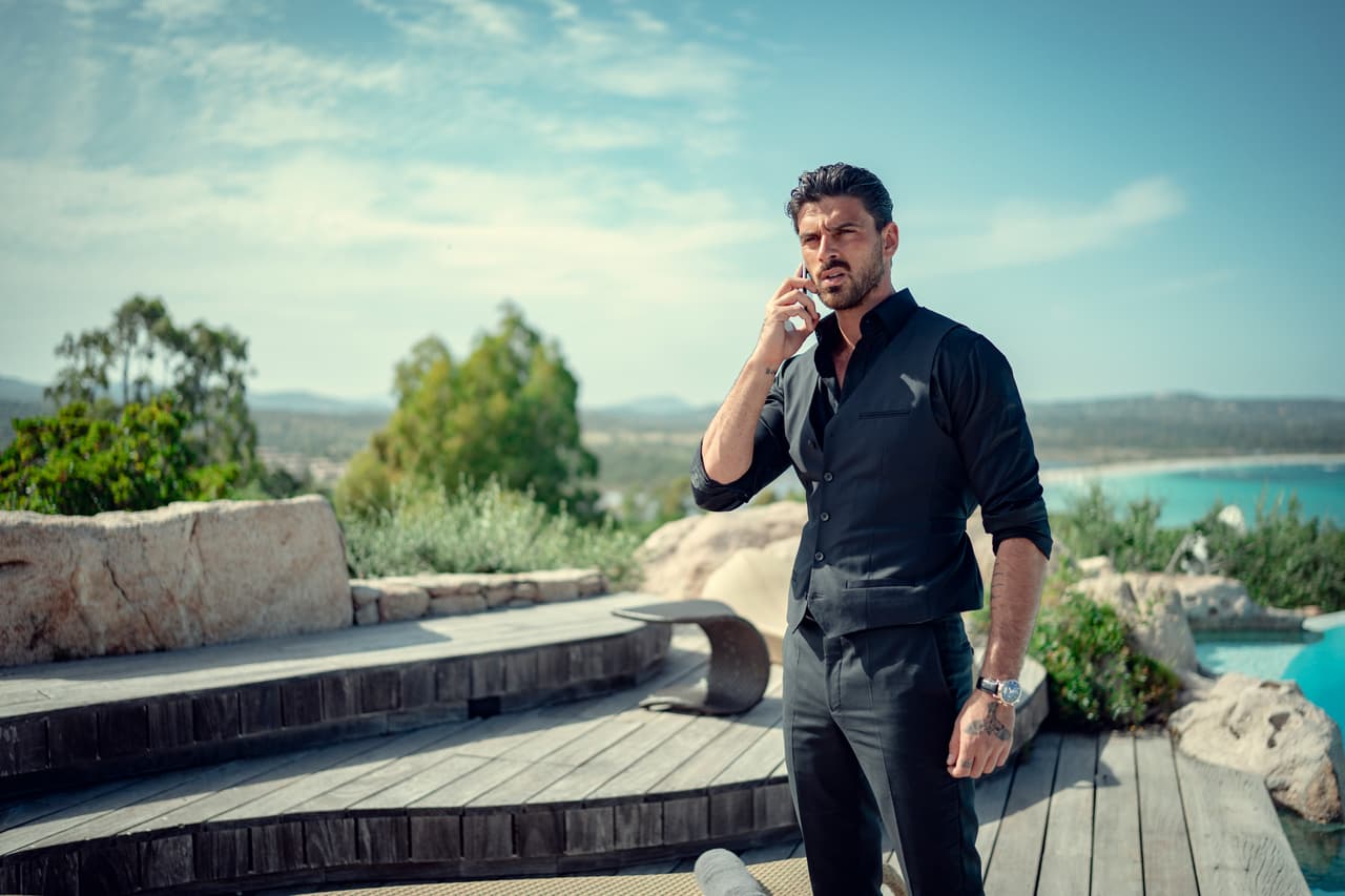 Respecto a la vida amorosa del galán 
<b>Michele Morrone</b>, en el papel de Massimo, se hizo sonar en los medios allá por 2018.