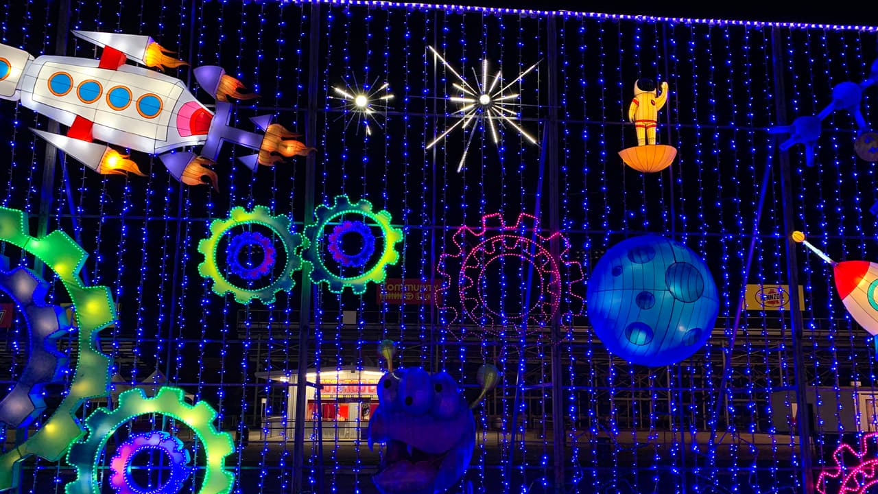 <a href="https://www.univision.com/local/houston-kxln/regresa-la-exhibicion-de-luces-navidenas-al-moody-gardens-en-galveston-video">Magical Winter Lights</a> se ha convertido en la celebración navideña más grande de Houston.
