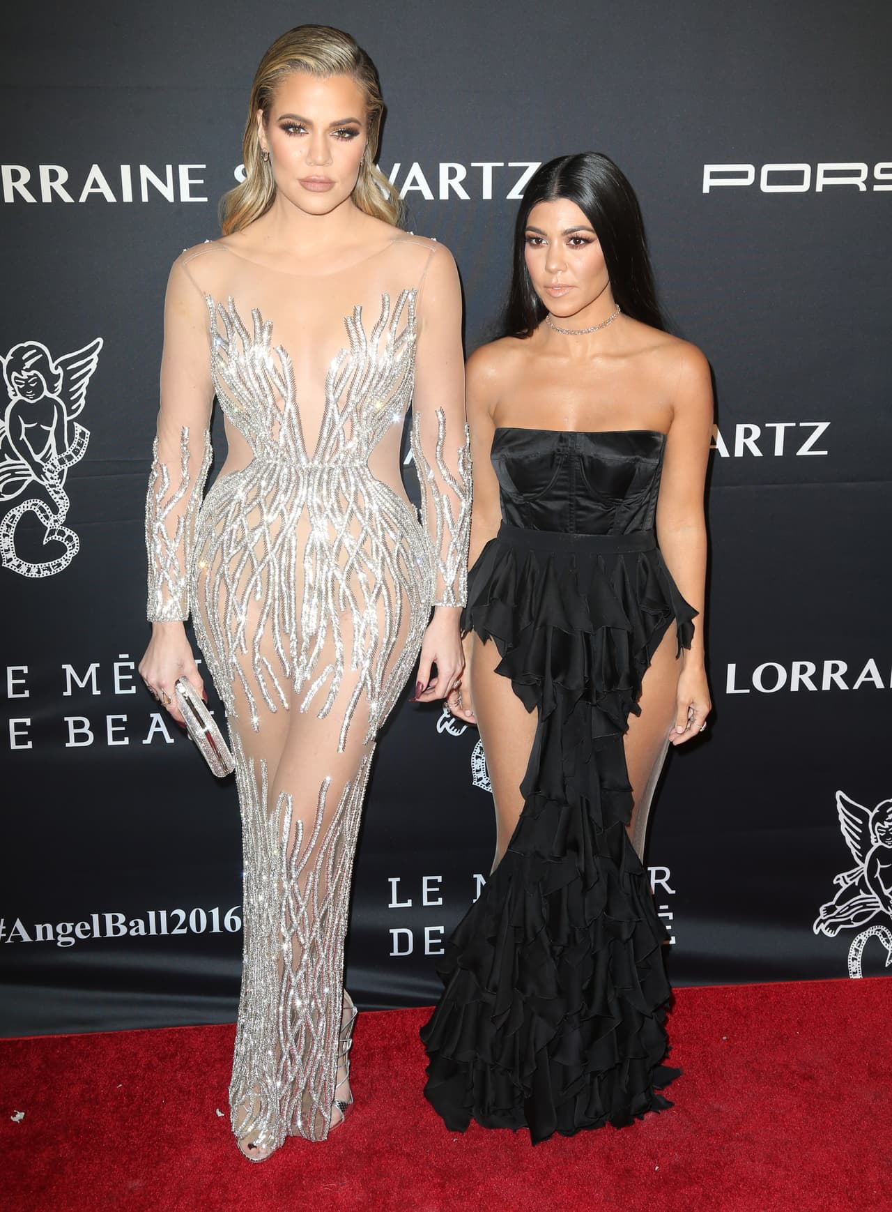 Khloé y Kourtney Kardashian en el Angel Ball de NY