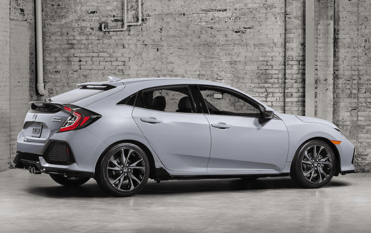 El Honda Civic Hatchback 2017 llegará a los concesionarios de la marca el próximo otoño para cuando esperamos poder tener una guiatura de precios. En la imagen la versión Estado Unidense del Honda Civic Hatchback 2017. -- En la imagen la versión estadounidense del Honda Civic Hatchback 2017.