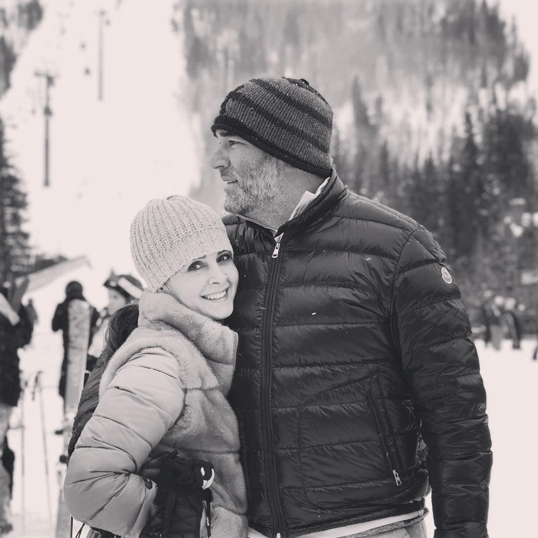 Si bien Eduardo y Mayrín no han revelado el destino que eligieron, sí dejaron claro que se trata de un lugar con paisaje nevado.
<br>