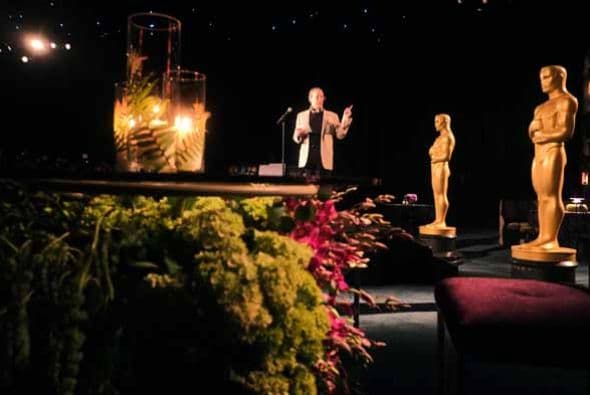 El reconocido chef Wolfang Puck durante la presentación de platillos y bocadillos para la 86 entrega de los premios de la Academia del Séptimo Arte. Sin duda un abanico de sabores, texturas y colores de degustarán a las estrellas y sin duda se llevarán las mejores críticas de la noche.