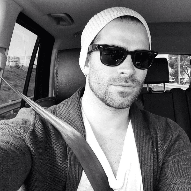 Interpretar a Óscar fue un gran reto para el actor, ya que es la primera vez que encarna a un personaje gay.