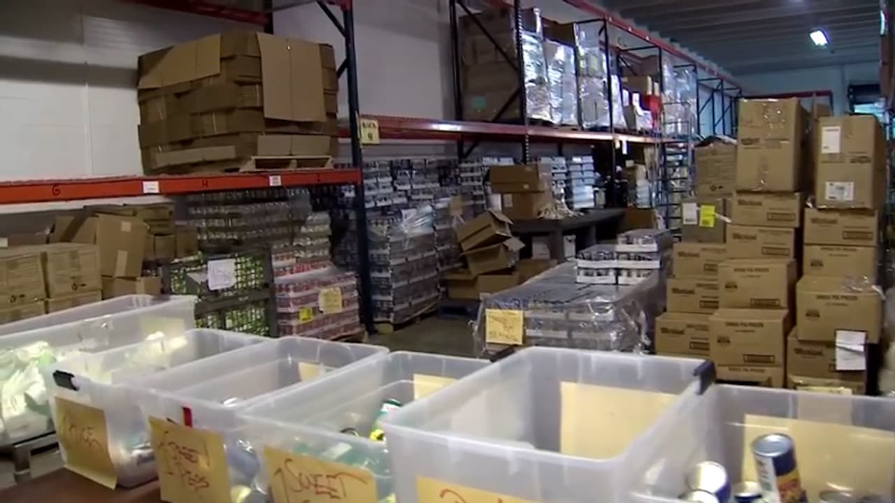 La organización humanitaria Global Empowerment Mission, ubicada en Doral, tiene un centro de donativos para ayudar a los ucranianos. 
<br>