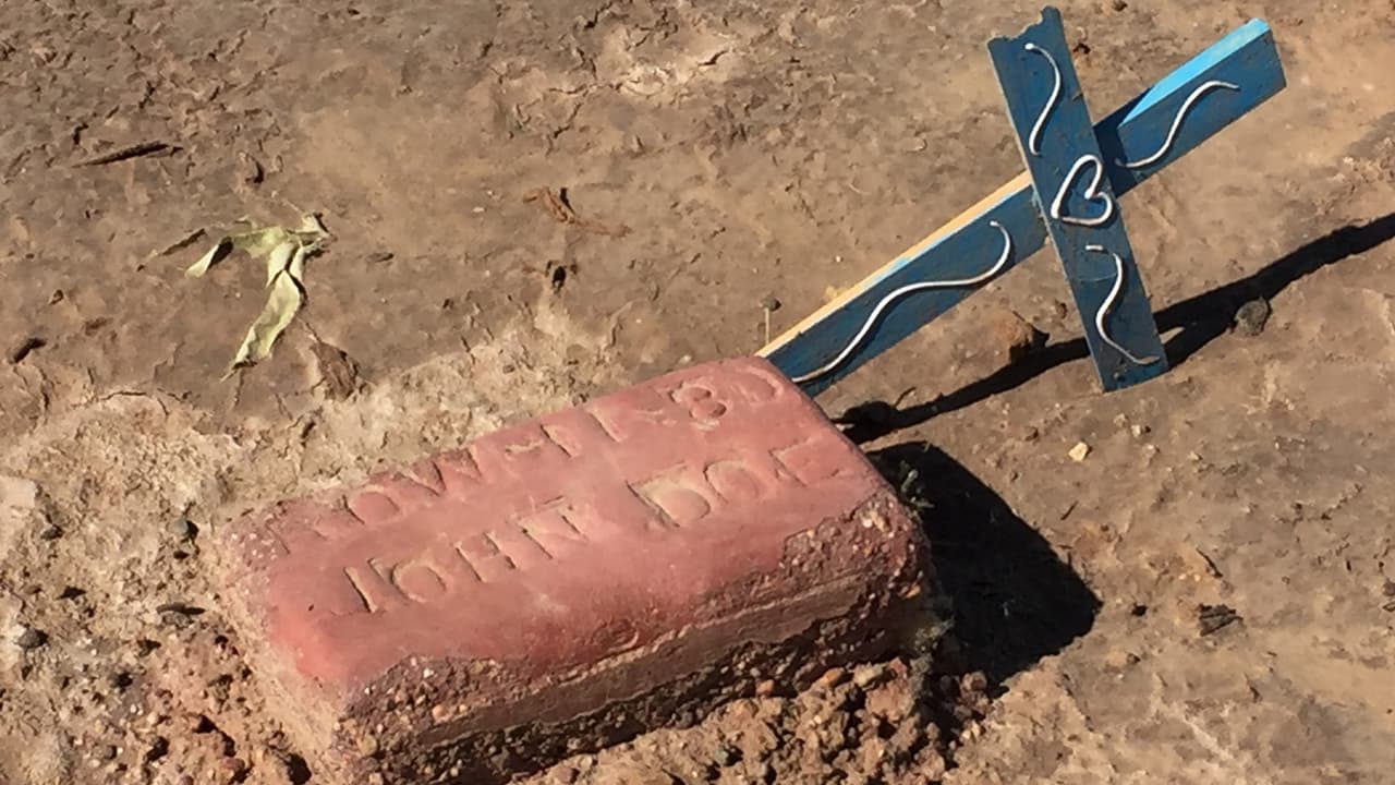 El cementerio de los inmigantes sin nombre en el desierto del Valle Imperial