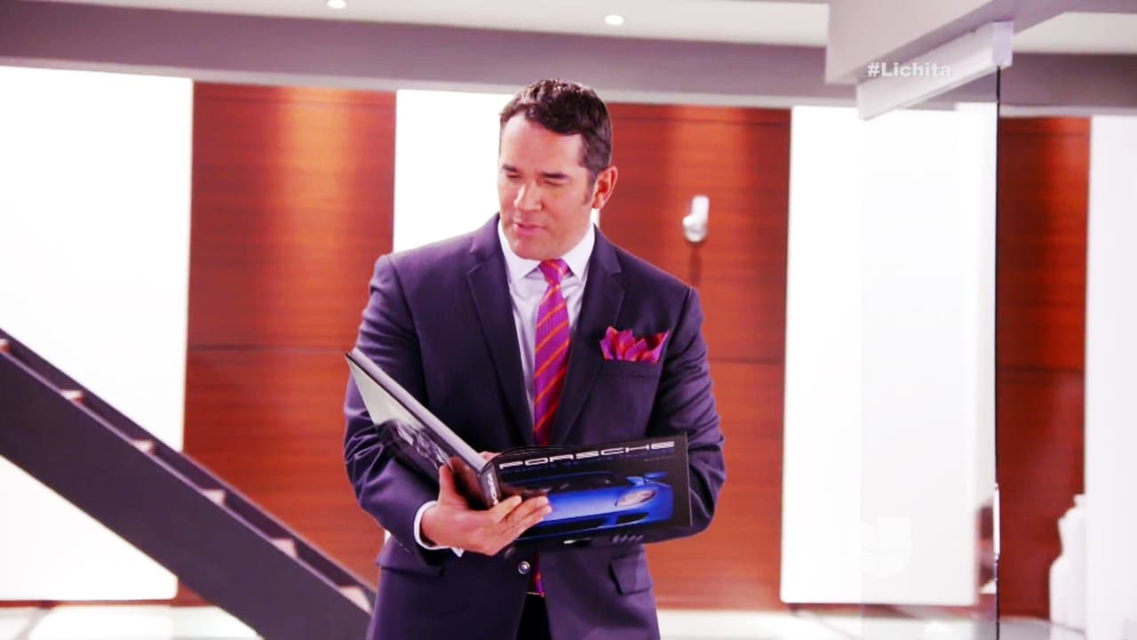 Sí, don Augusto la delató, no soportó su frialdad como madre.