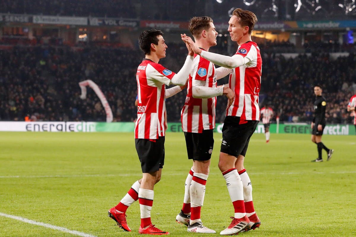  ‘Chucky’ Lozano se lució con sus 'diabluras' en la goleada del PSV ante el Zwolle