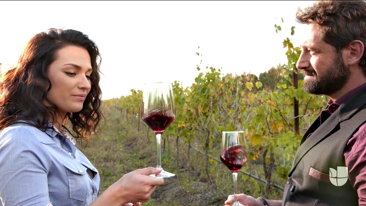 Él la sorprendió al presentarle un nuevo vino que lanzaría.