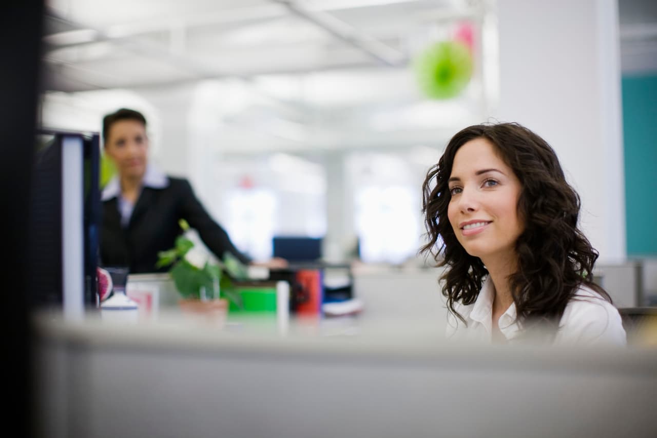 Prioriza tu trabajo. Identifica los proyectos más importantes, los que deben completarse antes, y ocúpate de ellos, recomendó