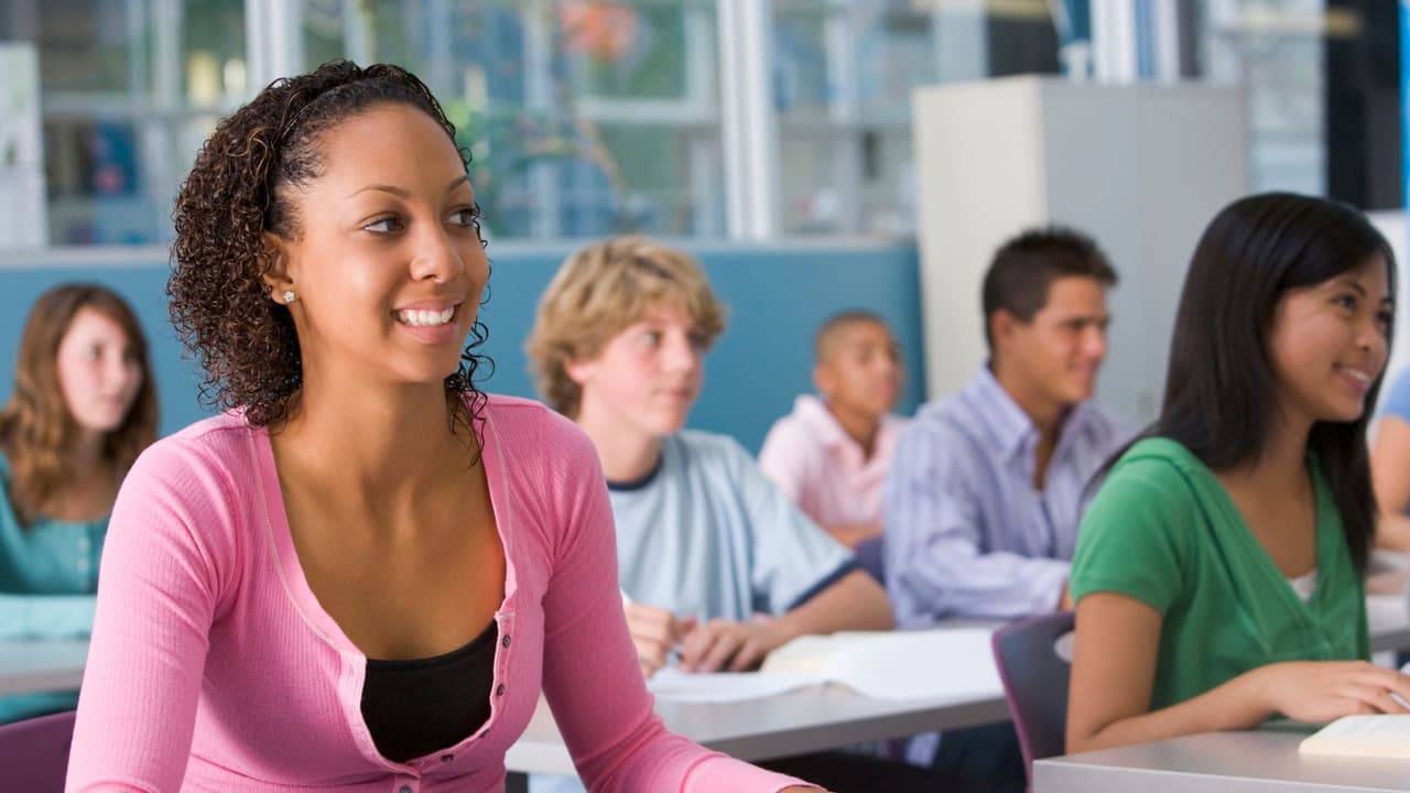 Ciudad de Nueva York abre aplicaciones de empleos de verano para jóvenes