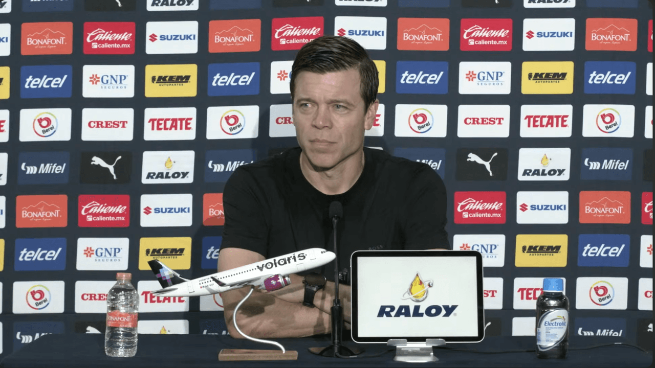 Esteban Solari ataja los abucheos para Pumas ante Necaxa en la Jornada 5 de la Liga MX