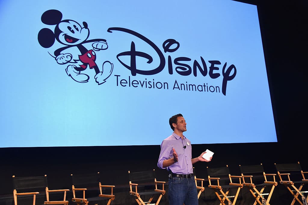 Disney Television Animation detalló que el episodio tocará la festividad del Hanukka, en donde Elena recibirá la visita de la princesa, quien proviene de un reino judío latino.
<br>