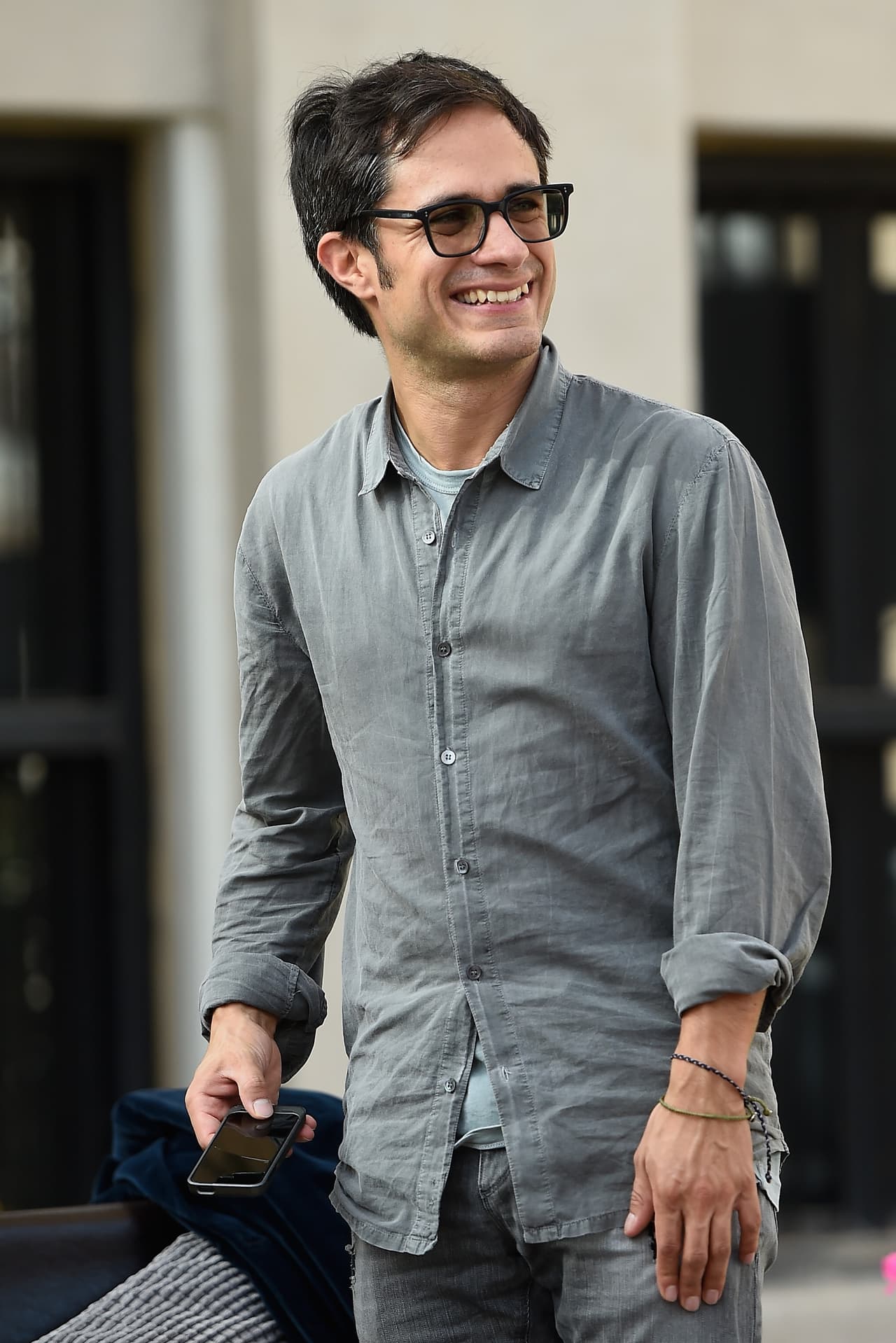 Pero abandonó las telenovelas y ahora es un reconocido actor, director, y productor de cine a nivel mundial.