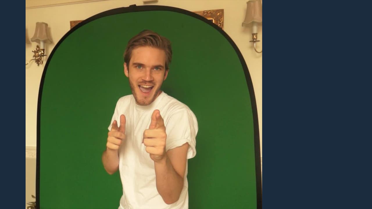 La gran mayoría de los juegos que narra son de terror, pero junto a su acento y comentarios chistosos ha recibido más de diez mil millones de views.